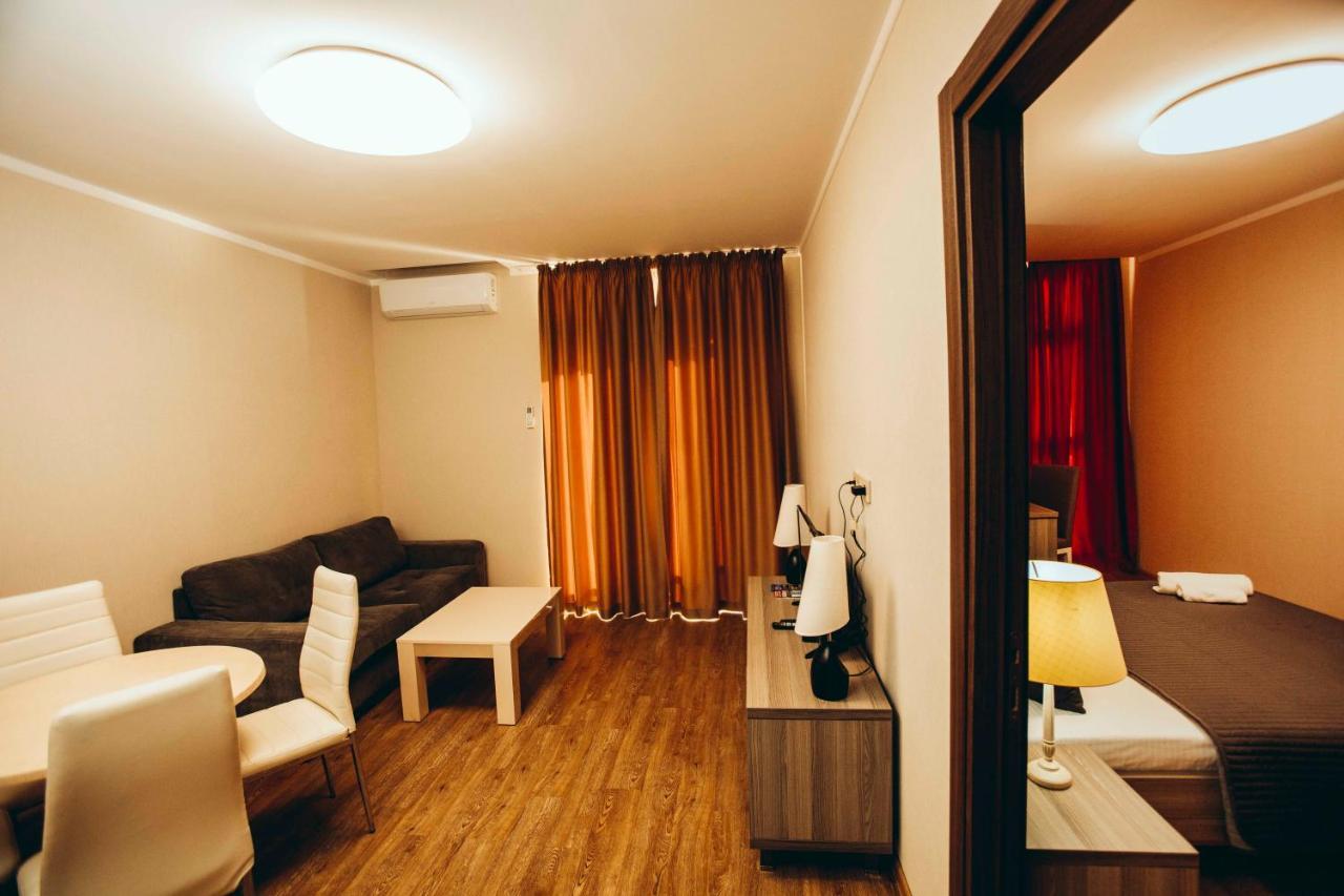 Holiday Lux Sea Towers Batumi Eksteriør billede